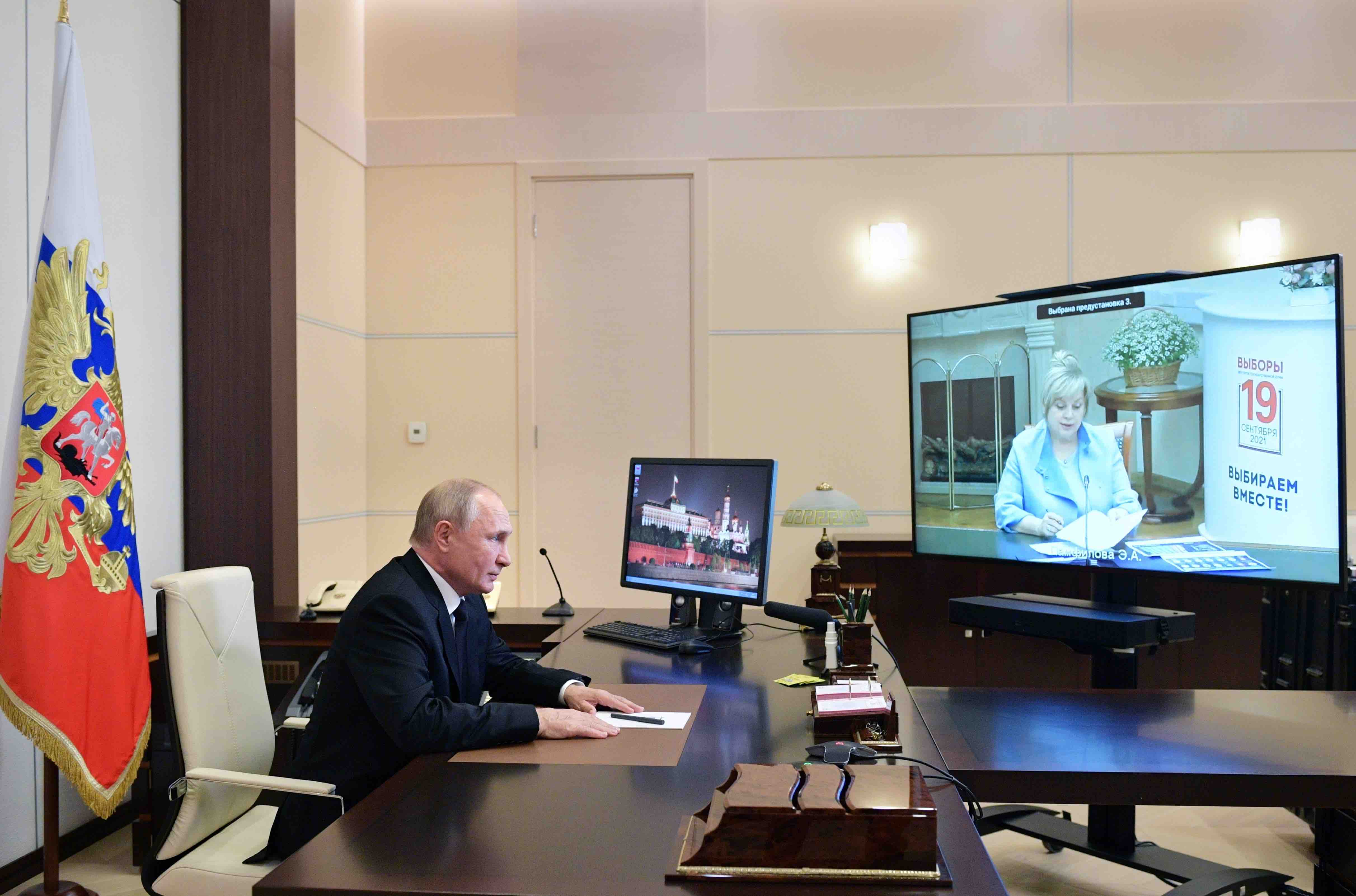 Russia is building its own kind of sovereign internet — with help from Apple and Google