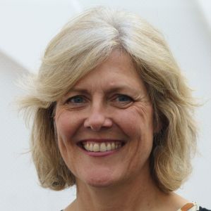  Dr Carolyn Johnston